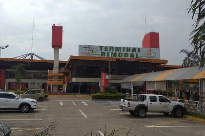 Arrendatarios de la Bimodal cruceña denuncian extorsiones y exigen cambios en la dirección de esta institución