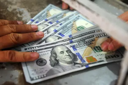 Gobierno habilita la devolución de ahorros de hasta $us 1.000 en efectivo del sistema financiero