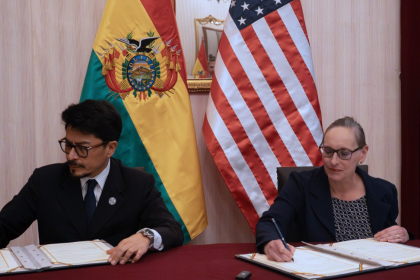 Bolivia y EEUU firman acuerdo por hasta $us 20 millones para la lucha contra el narcotráfico y crimen transnacional