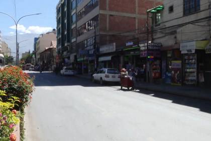 Roban celulares, miles dólares y de bolivianos en un negocio de dispositivos electrónicos