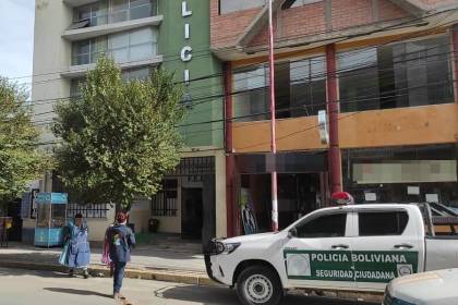 Hallan en Oruro el cuerpo sin vida de un recién nacido, estaba siendo devorado por un perro