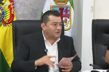 El alcalde Jhonny Fernández dice que ganó $us 262.000 en la lotería americana