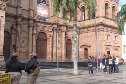 Tome sus previsiones: Cerrarán varias calles del centro cruceño por la procesión y misa de Corpus Christi