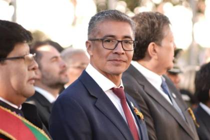 Destitución de Espinoza: Senadora de Libre califica como una señal positiva y diputado del PDC dice que debió continuar
