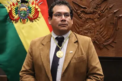 Presidente de Diputados anuncia reunión para este viernes con la directiva y resalta apoyo de la oposición