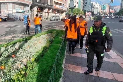 ¿No llegó a la cena de Nochebuena? La Policía arrestó a 48 personas en La Paz y El Alto por consumir alcohol en la calle