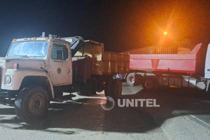 Transportistas instalan bloqueo en Warnes exigiendo el abastecimiento de combustibles