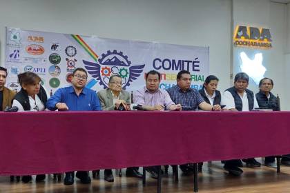 Comité Multisectorial de Cochabamba advierte con un riesgo en la cadena productiva ante la escasez de dólares y diésel