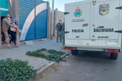 Tragedia en Cochabamba: Mujer mató a puñaladas a su pareja y en delante de sus hijos
