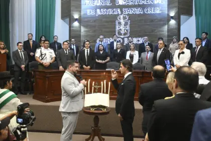 Manuel Saavedra y concejales juran ante el TDJ y formalizan su mandato en el municipio cruceño