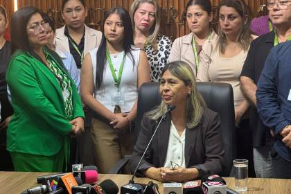 “Tengo el conocimiento necesario”, señala Andrade tras asumir como fiscal departamental interina de Santa Cruz