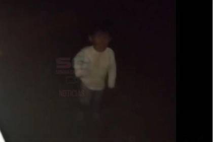 Video: Hallan a un niño de un año y tres meses deambulando solo por la carretera Bermejo - Tarija a las tres de la madrugada 
