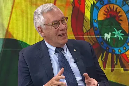 Rodríguez Veltzé plantea al nuevo gobierno a trabajar de manera conjunta y buscar un gran diálogo nacional