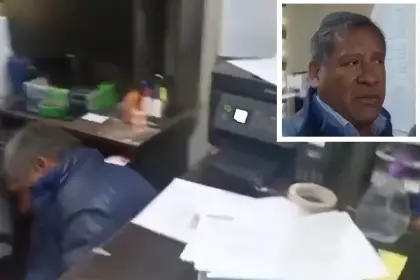 Hallan “escondido” bajo su escritorio al gerente de la empresa municipal de aseo de Potosí 