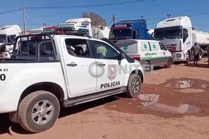 Otro conductor boliviano de cisterna muere a la espera de cargar diésel en Paraguay