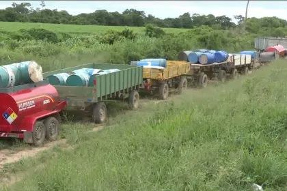 “Es esencial para producir”: Agricultores de los valles cruceños piden que se normalice el abastecimiento de combustible