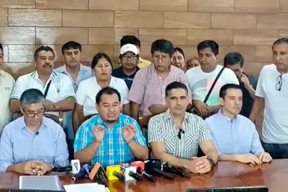 Gremiales a la COB: “Han respaldado al gobierno que ha destruido a la población”