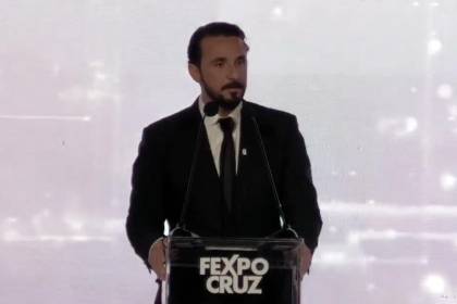 Velasco pide en Expocruz respaldo y unidad para las decisiones que se vienen