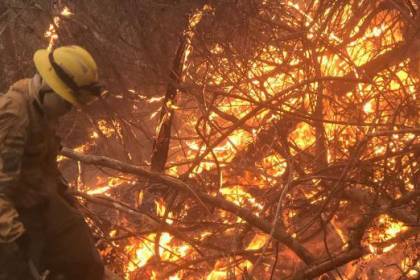 “El único que puede ayudarnos es Dios”: pobladores de Santa Ana de Velasco relatan la dura situación por los incendios