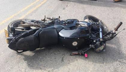 Muere hombre de 77 años tras ser chocado por un adolescente de 15 años que conducía una moto 