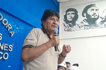 Evo critica a Velasco por anuncio de importar combustible sin subsidio: “Cuidado que le vaya mal”