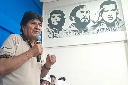 Evo denuncia reuniones por el litio entre un argentino y Andrónico: “Están negociando por debajo”
