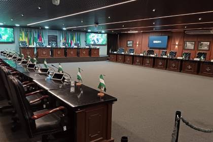 Presidente de la Asamblea cruceña anuncia que sesión del pleno será postergada para el sábado