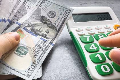 El dólar referencial se mantiene por encima de los Bs 10 para la venta por cuarto día consecutivo