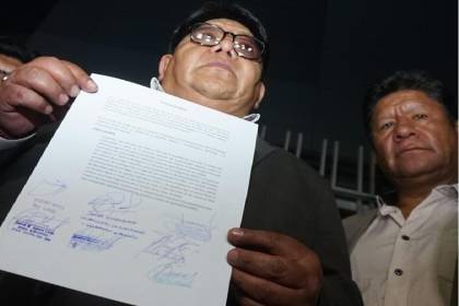 La Paz: Choferes y YPFB llegan a un acuerdo tras reunión sobre calidad de combustible y resarcimiento