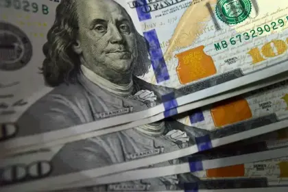 Por tercera jornada consecutiva, la cotización oficial del dólar se mantiene en la misma cifra