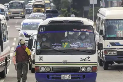 Comisión Mixta del Concejo se reunirá para analizar la tarifa de transporte público cruceño