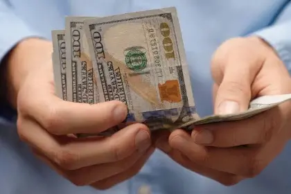 La cotización del dólar vuelve a subir y llega a Bs 11 para este miércoles