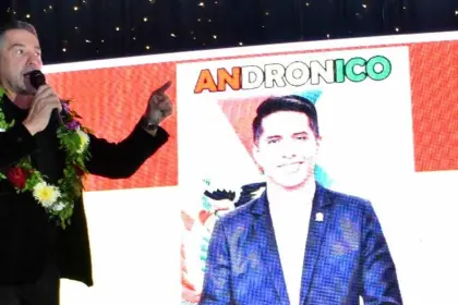 Mario Cronenbold ya no es jefe de campaña de Andrónico, informa Alianza Popular