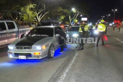 Realizan controles en la zona en la que se suelen realizar carreras clandestinas en Santa Cruz