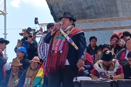 Un cabildo de El Alto advierte con movilizaciones contra la Ley 157