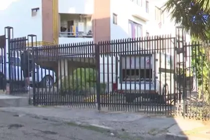 La Policía busca esclarecer las circunstancias en las que una niña murió al caer del octavo piso de un edificio