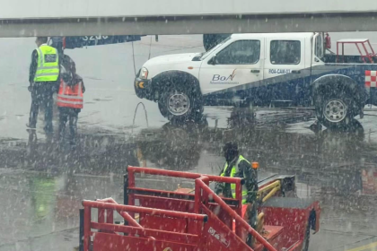 Naabol: Aeropuerto de El Alto suspende vuelos por baja visibilidad y nevadas