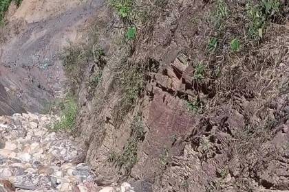 Hallan a un hombre sin vida en un cañadón en Mapiri, la data de muerte es de más de 10 días