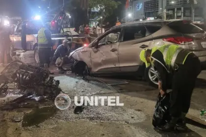 Santa Cruz: Vehículo se estrella en un viaducto de la avenida Cristo Redentor