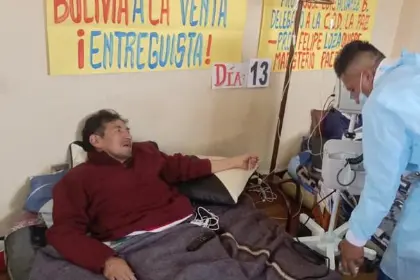 La Paz: Maestros levantan huelgan de hambre contra el decreto 5503