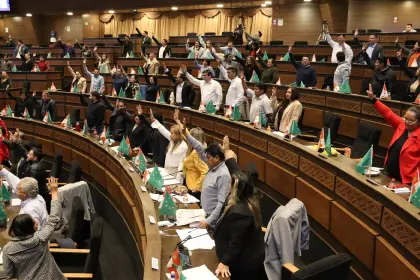 Bancadas parlamentarias definirán representantes para la ‘Comisión de la verdad de los hidrocarburos’