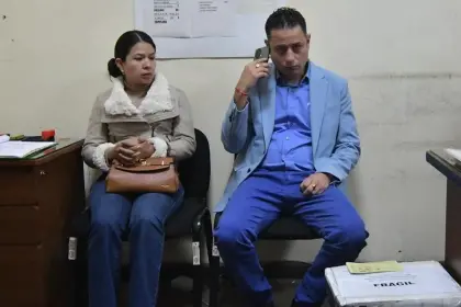 Edmand Lara presenta acción de inconstitucionalidad contra el Decreto 5552 que reestructura la Vicepresidencia