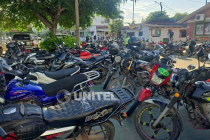 Santa Cruz: 104 motos y 20 vehículos fueron retenidos por circular sin permiso este domingo