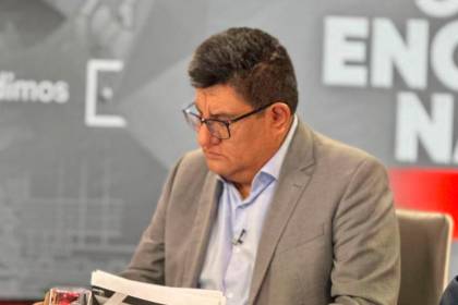 Análisis: Armando Ortuño vio a Tuto “monotemático” y a Paz “demasiado pegado al papel”