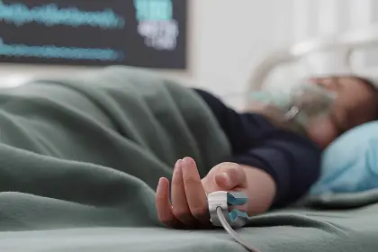 Joven denuncia que su expareja la obligó a ingerir pastillas que le provocaron un aborto; ella fue internada