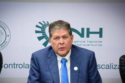 “Por el momento, la subvención a la gasolina se mantiene”, dice ministro de Hidrocarburos 