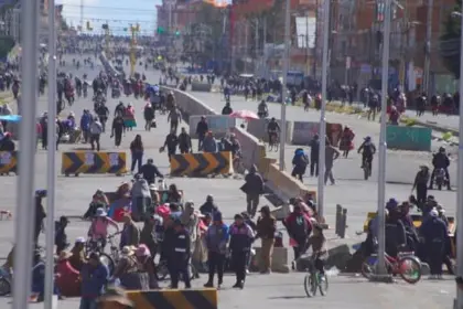 Dirigente del transporte señala que se contempla “masificar los bloqueos” tras rechazo a la mesa de diálogo