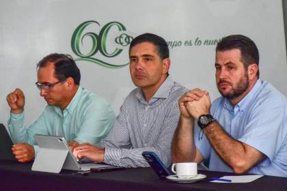 Ministro Justiniano: “Tener un producto con dos precios crea mafias que terminan golpeando al que produce”