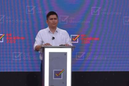 “Vamos a redistribuir los recursos”: Medrano propone un nuevo pacto fiscal para atender los servicios básicos del país 