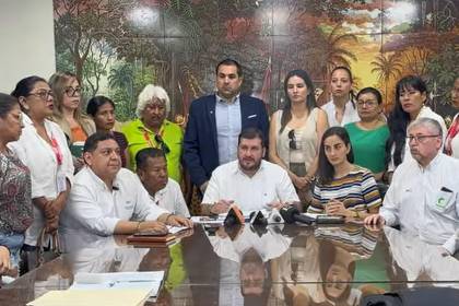 Presentan acción de libertad para que el Gobierno cumpla con pagos a centros que realizan diálisis